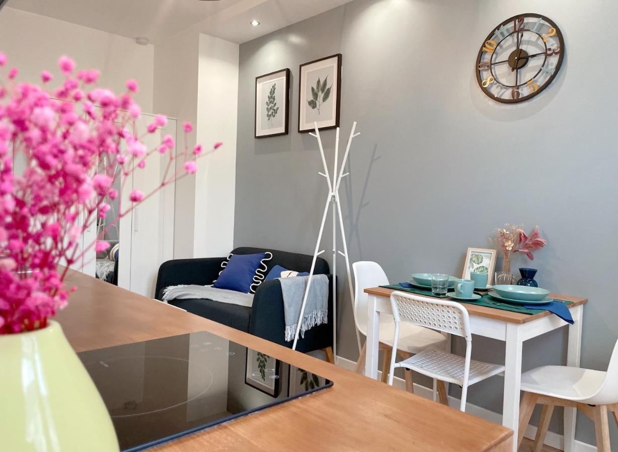 Le Nid Doux - Proche Paris & Metro Apartment Villejuif Bagian luar foto